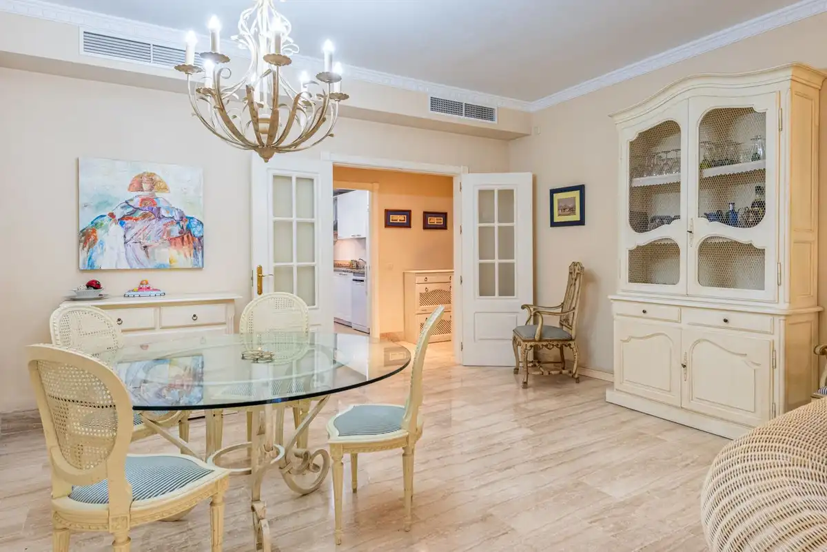 Comedor de Piso en venta en Marbella con Aire acondicionado y Trastero