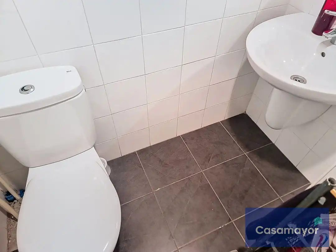 Bathroom of Office for sale in Alicante / Alacant
