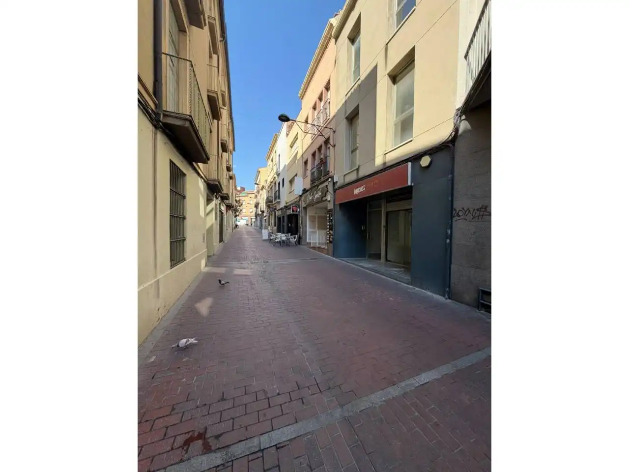 Vista exterior de Local de alquiler en Terrassa