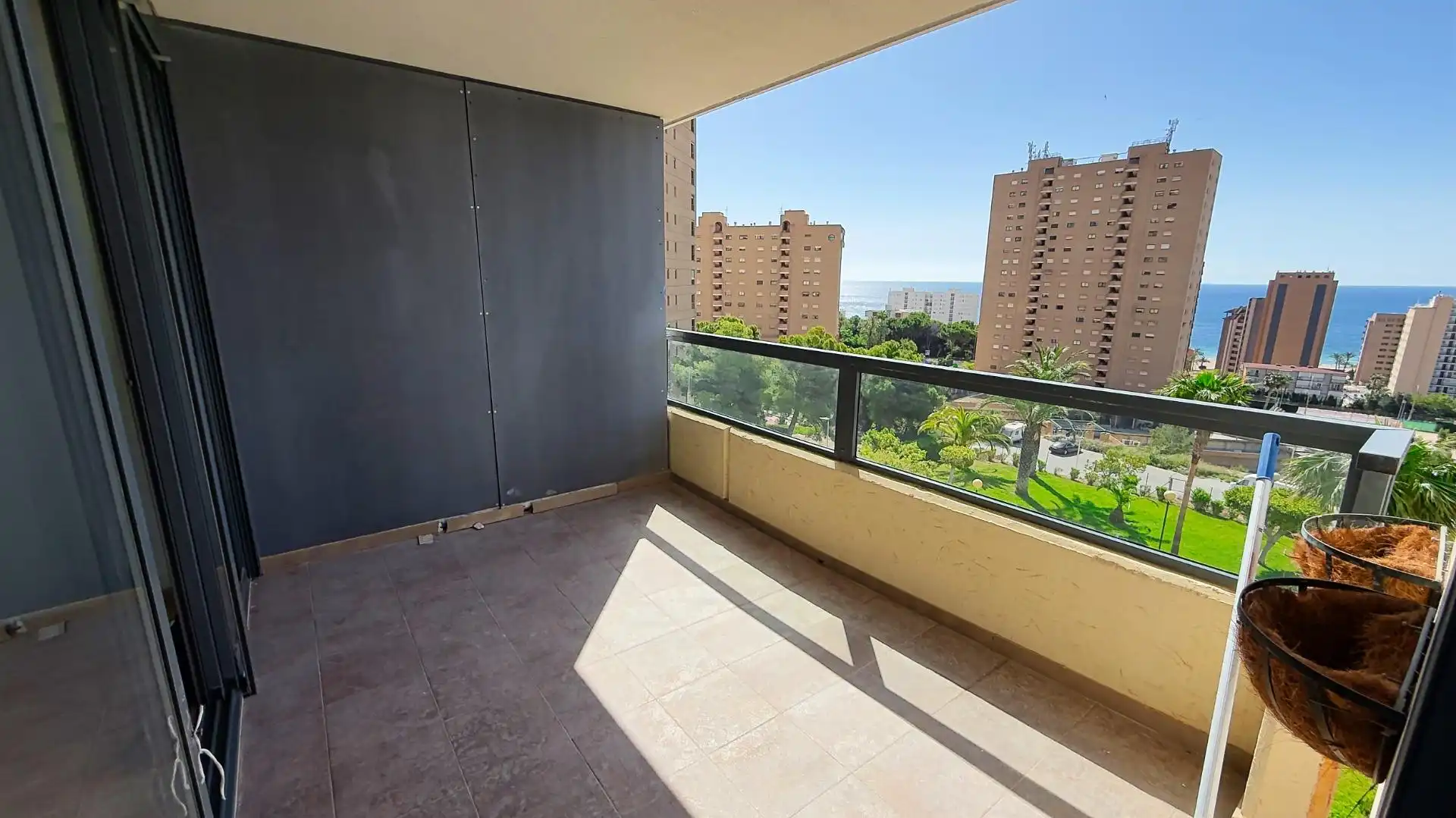 Terrassa de Pis en venda en Benidorm amb Aire condicionat, Jardí privat i Terrassa
