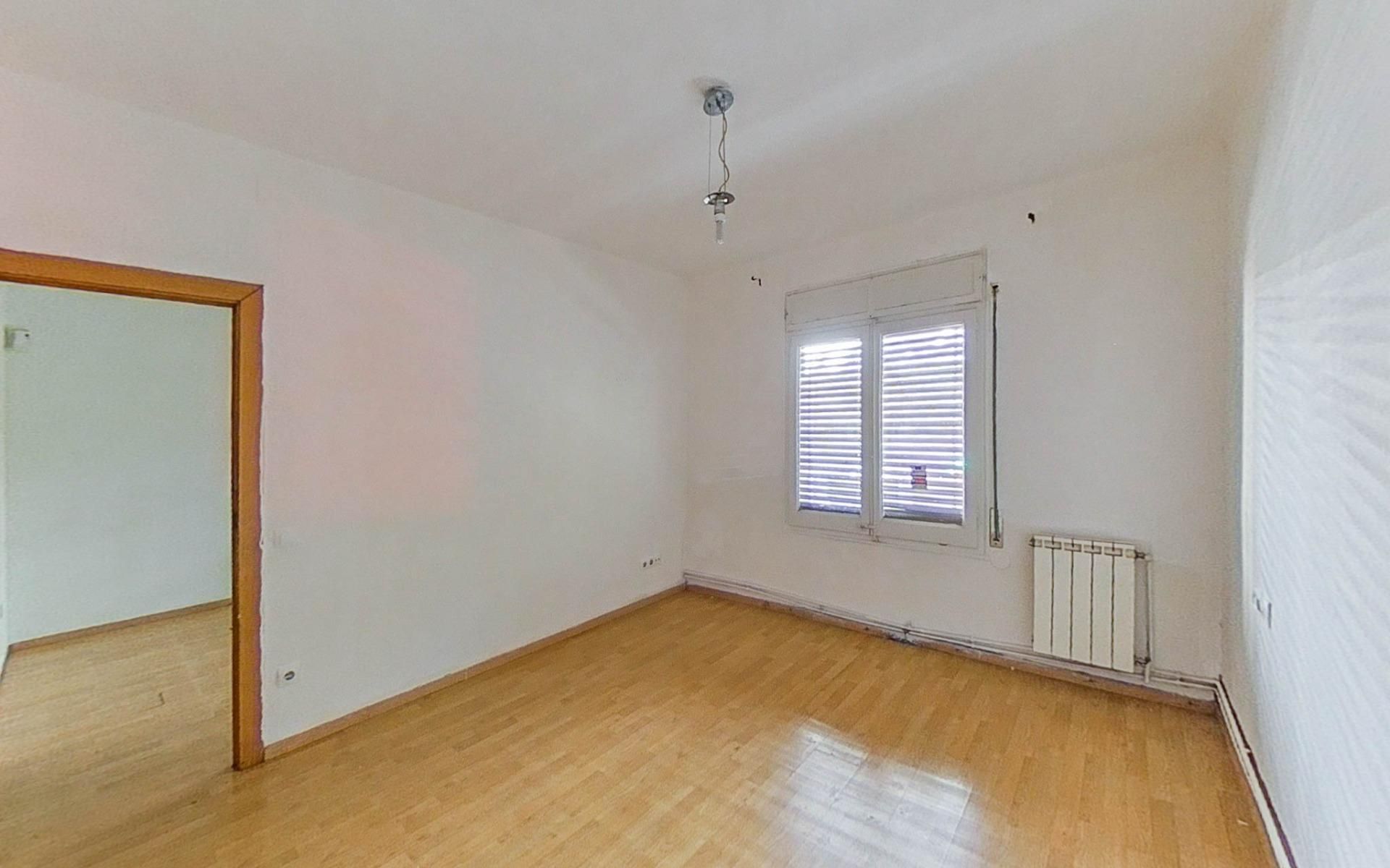 Dormitori de Pis en venda en  Barcelona Capital amb Calefacció i Parquet