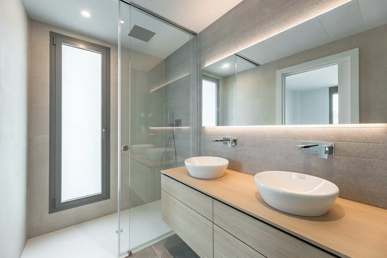 Baño de Piso en venta en Salou con Aire acondicionado, Calefacción y Terraza