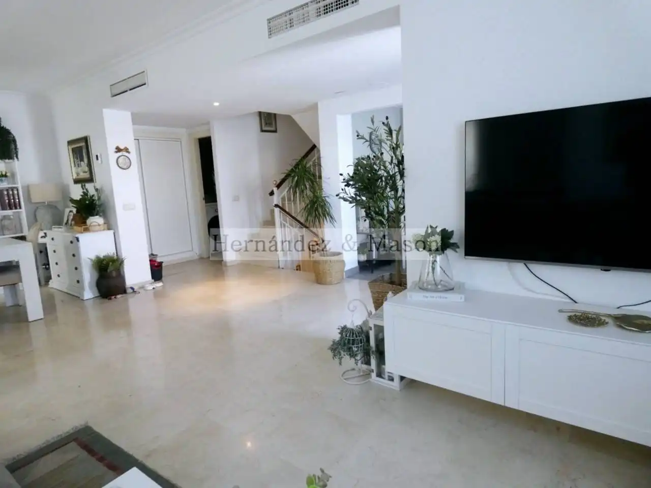 Casa aparellada amb jardí en venda a Avenida Inmaculada Concepción, imagen 9