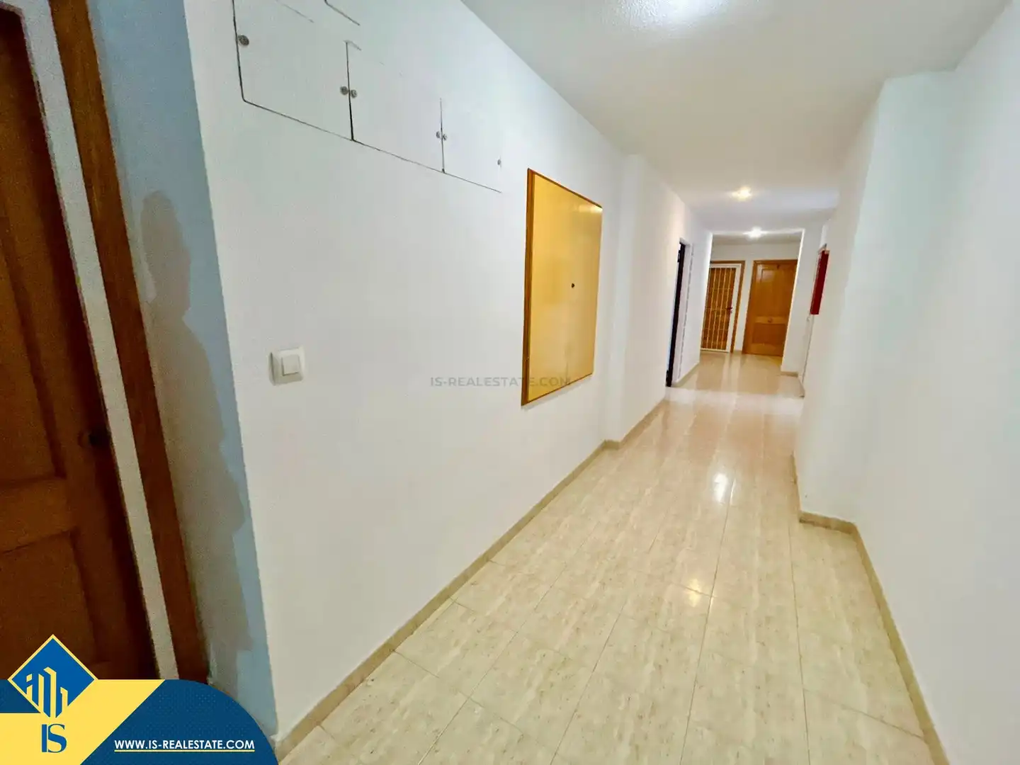 Flat for sale in Torrevieja  with Air Conditioner, Terrace and Furnished