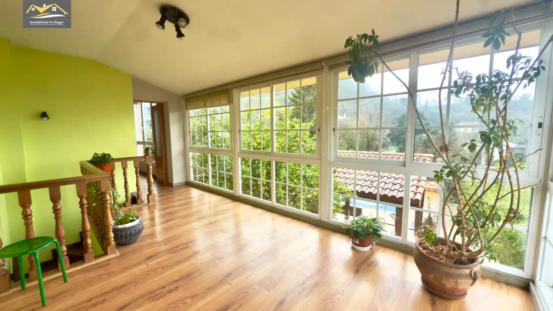 Living room of Houses for sale in Ourense Capital   with Private garden, Terrace and Storage room