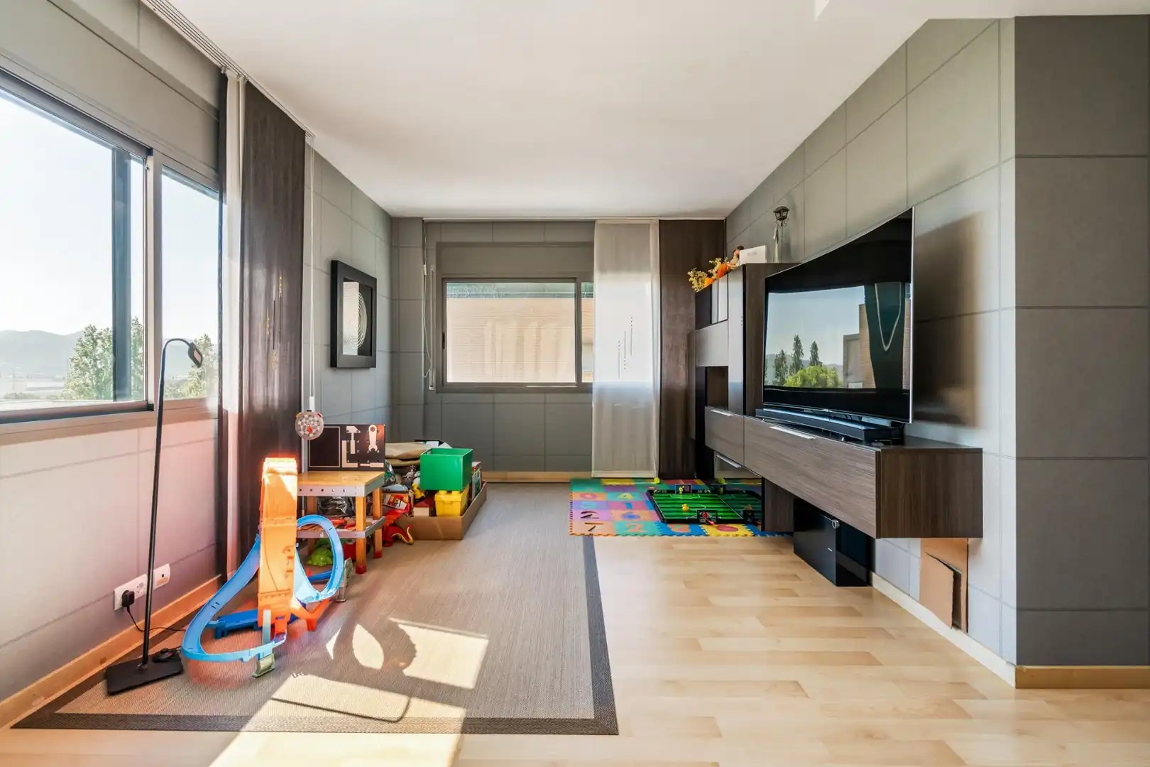 Sala d'estar de Pis en venda en Parets del Vallès amb Aire condicionat, Parquet i Terrassa