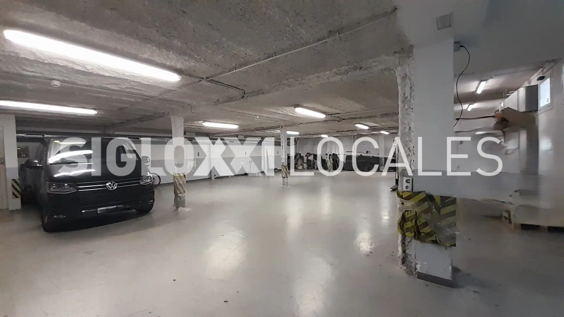 Aparcament de Local de lloguer en  Barcelona Capital