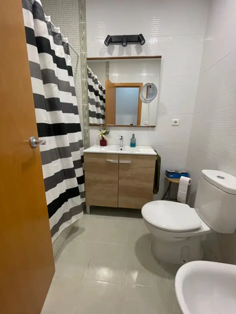 Baño de Piso en venta en Vilamarxant con Aire acondicionado, Trastero y Amueblado