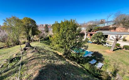 Jardí de Casa o xalet en venda en Girona Capital amb Aire condicionat, Terrassa i Piscina