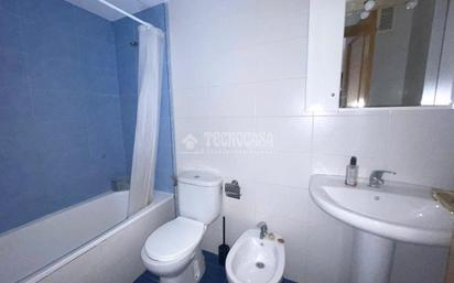 Bathroom of Flat for sale in  Zaragoza Capital  with Air Conditioner and Heating
