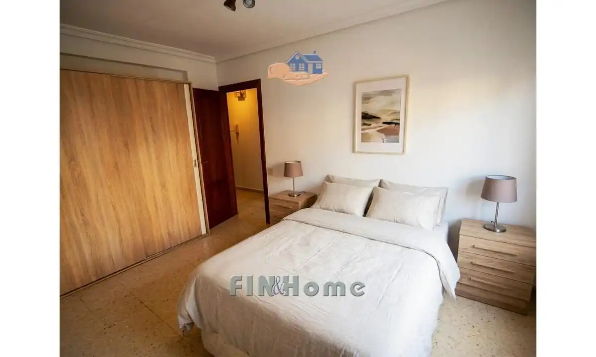 Bedroom of Flat for sale in Sevilla  with Air Conditioner, Heating and Terrace