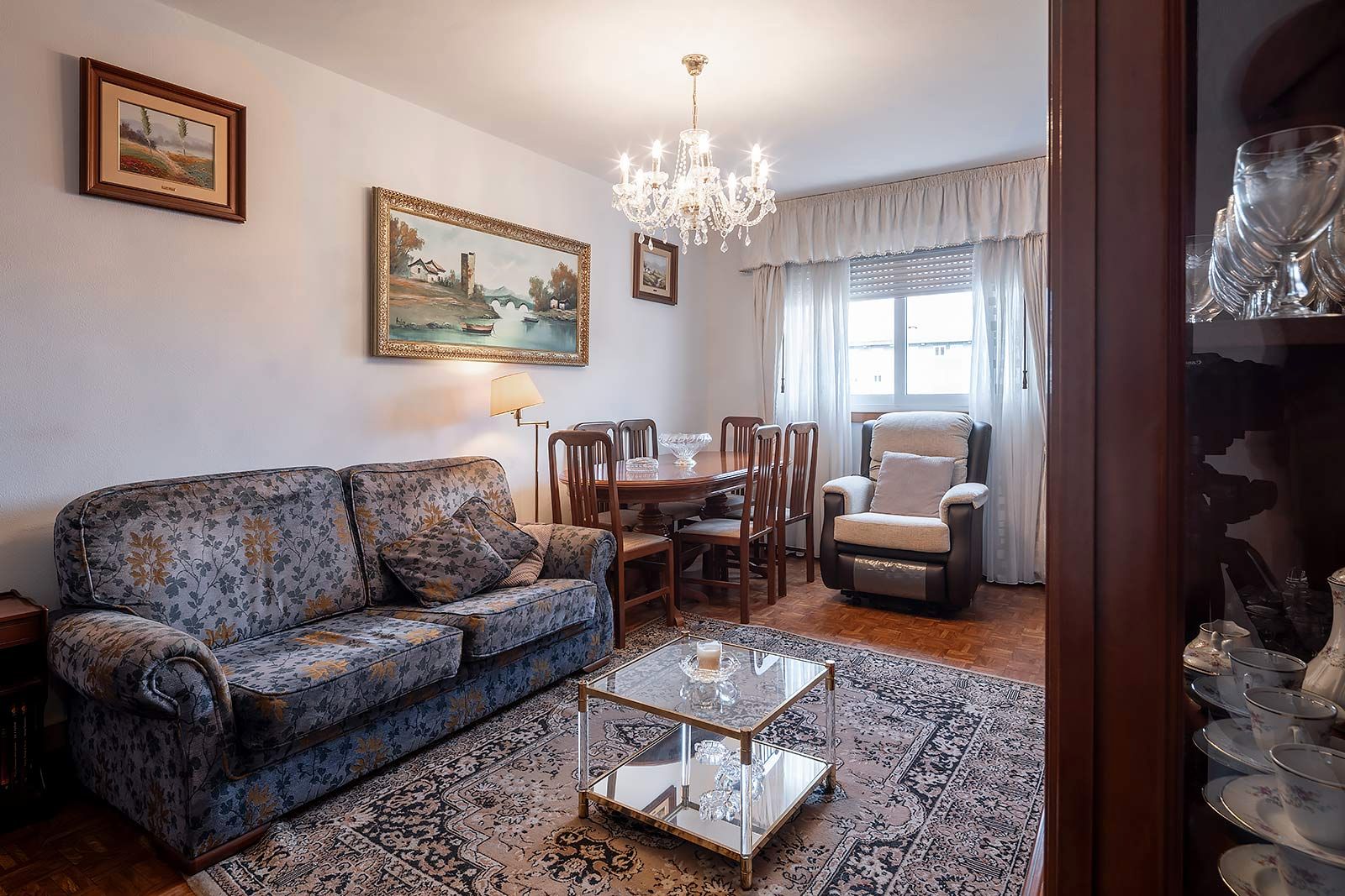 Sala d'estar de Pis en venda en A Coruña Capital  amb Calefacció, Parquet i Traster