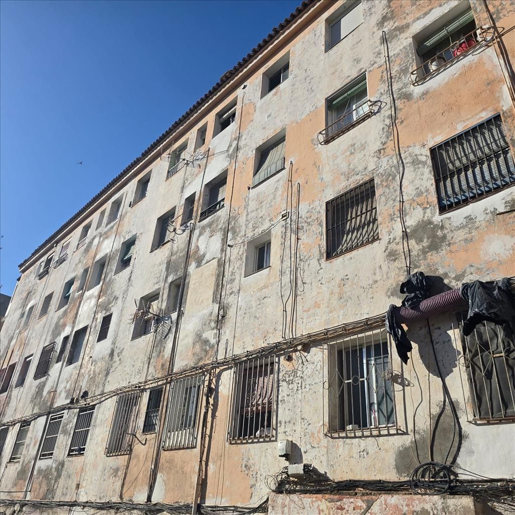 Vista exterior de Piso en venta en  Almería Capital