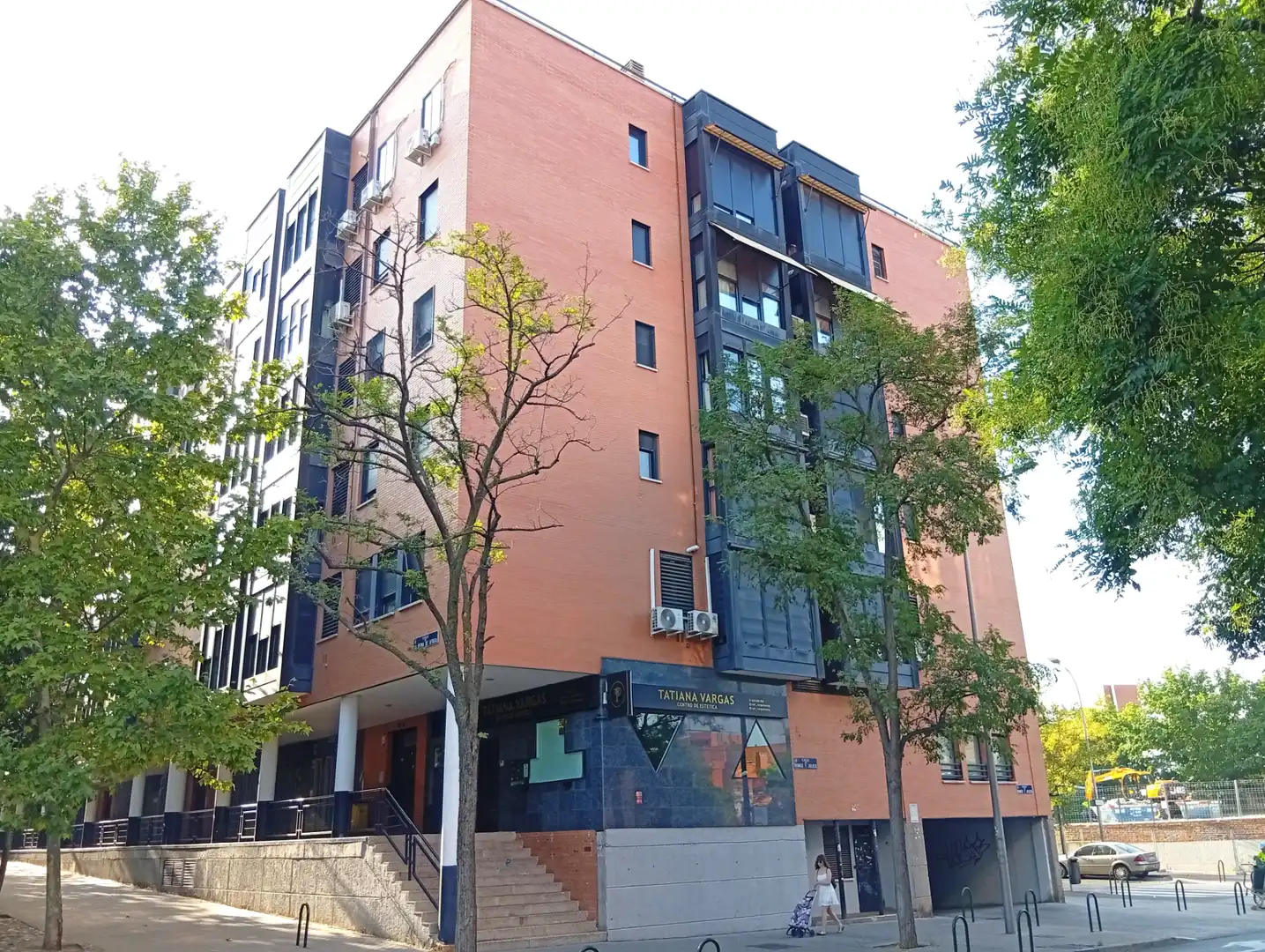 Exterior view of Flat for sale in Madrid  with Air Conditioner, Heating and Storage room