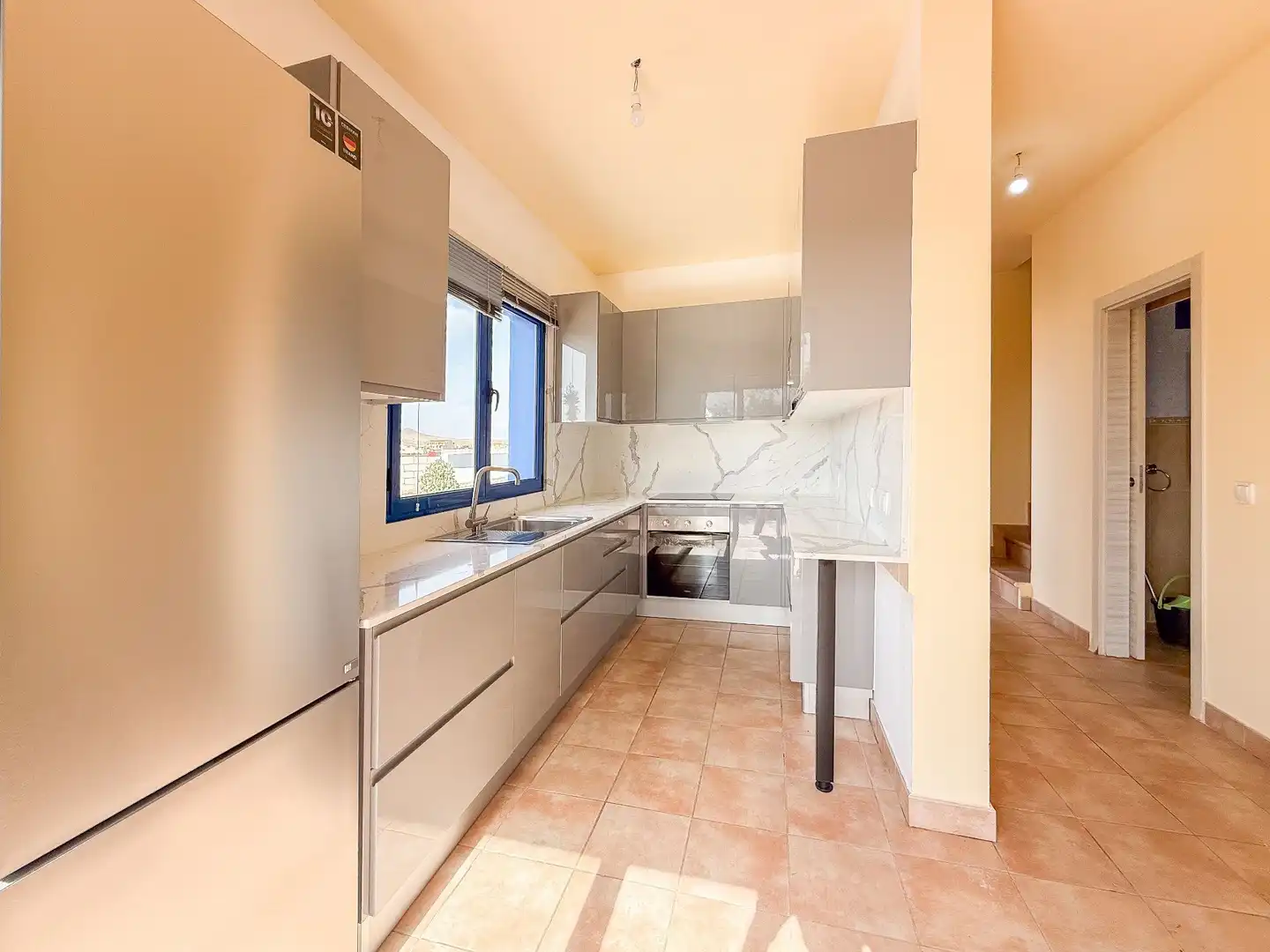 Terraced house with garden for sale in Nopal, imagen 3