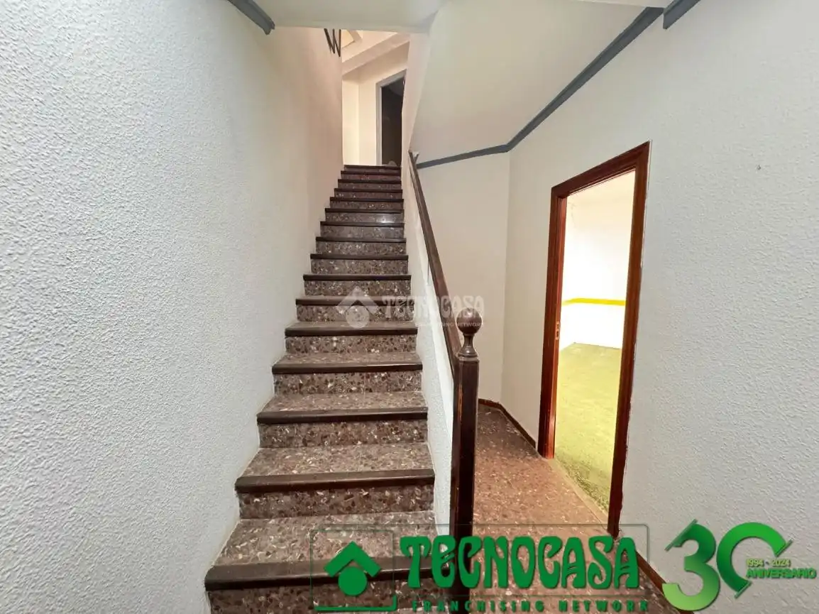 Casa aparellada en venda a Alcázar de San Juan, imagen 4