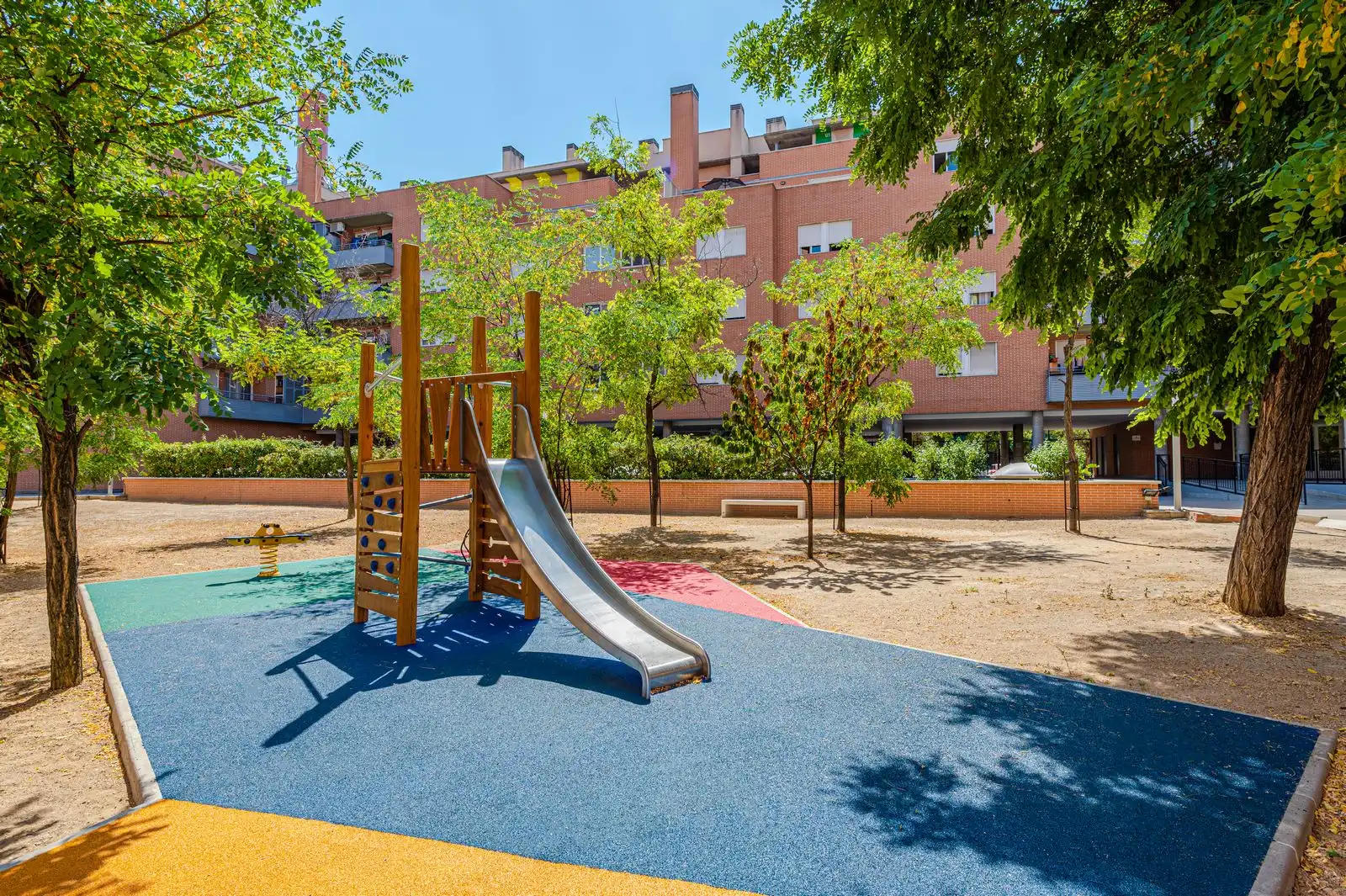 Vista exterior de Piso en venta en Leganés con Trastero