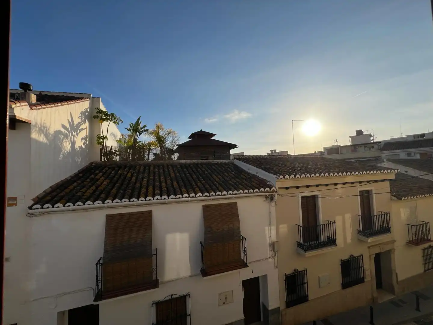Vista exterior de Casa adosada en venda en Vélez-Málaga amb Aire condicionat i Terrassa