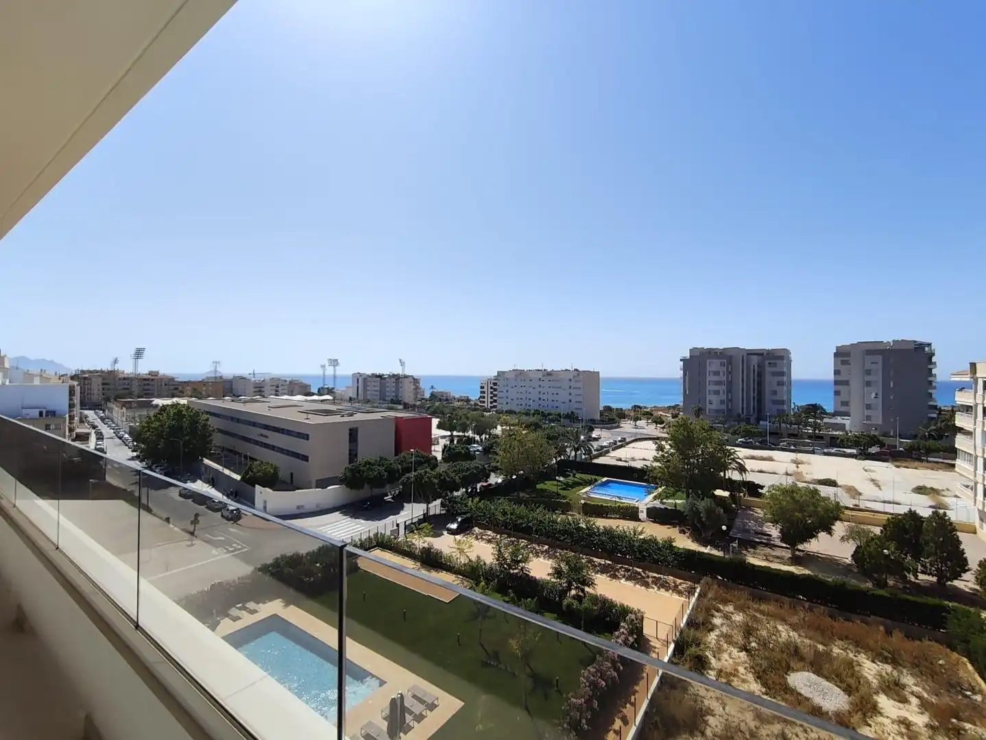 Vista exterior de Ático en venta en Villajoyosa / La Vila Joiosa con Aire acondicionado, Jardín privado y Terraza