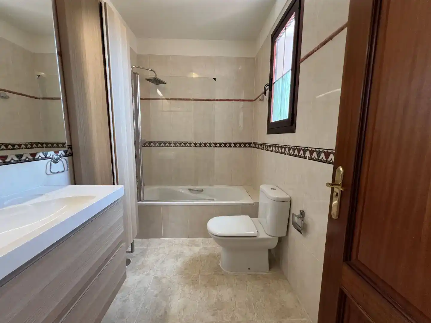 Bany de Casa o xalet en venda en Arona amb Aire condicionat, Parquet i Traster