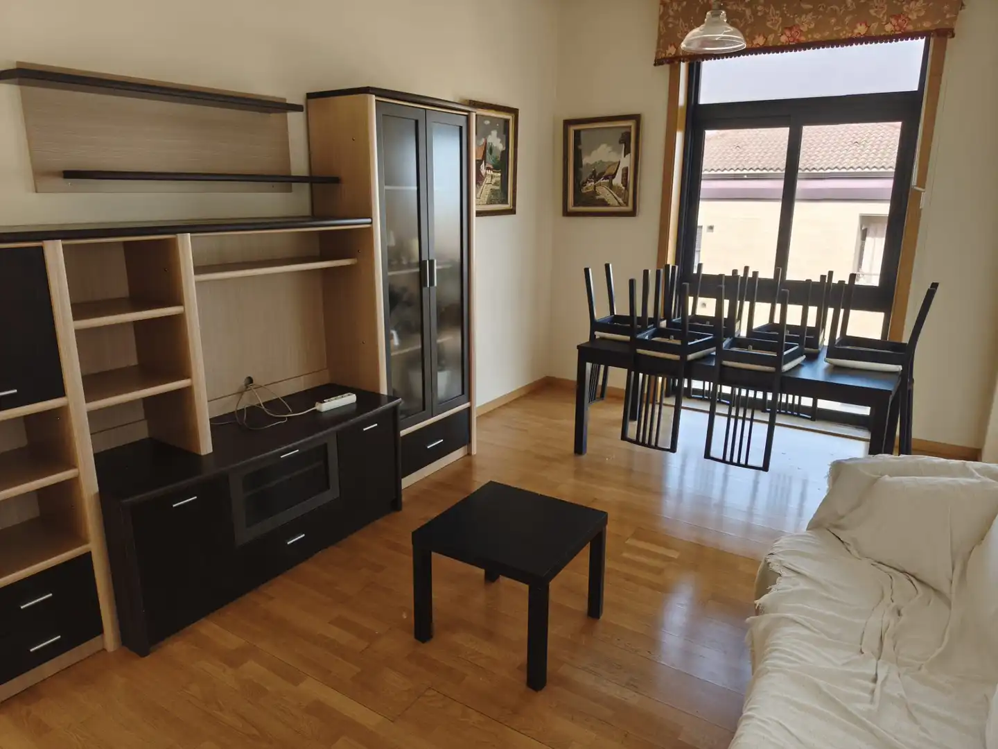 Sala de estar de Piso en venta en Arévalo con Calefacción, Terraza y Amueblado