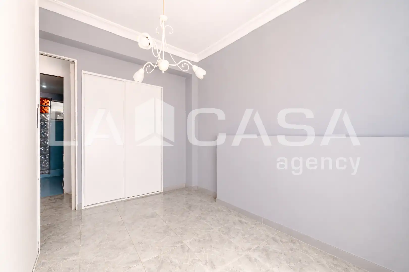 Bedroom of Flat for sale in Valencia