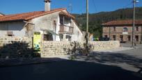 Vista exterior de Casa o xalet en venda en Mazcuerras amb Terrassa