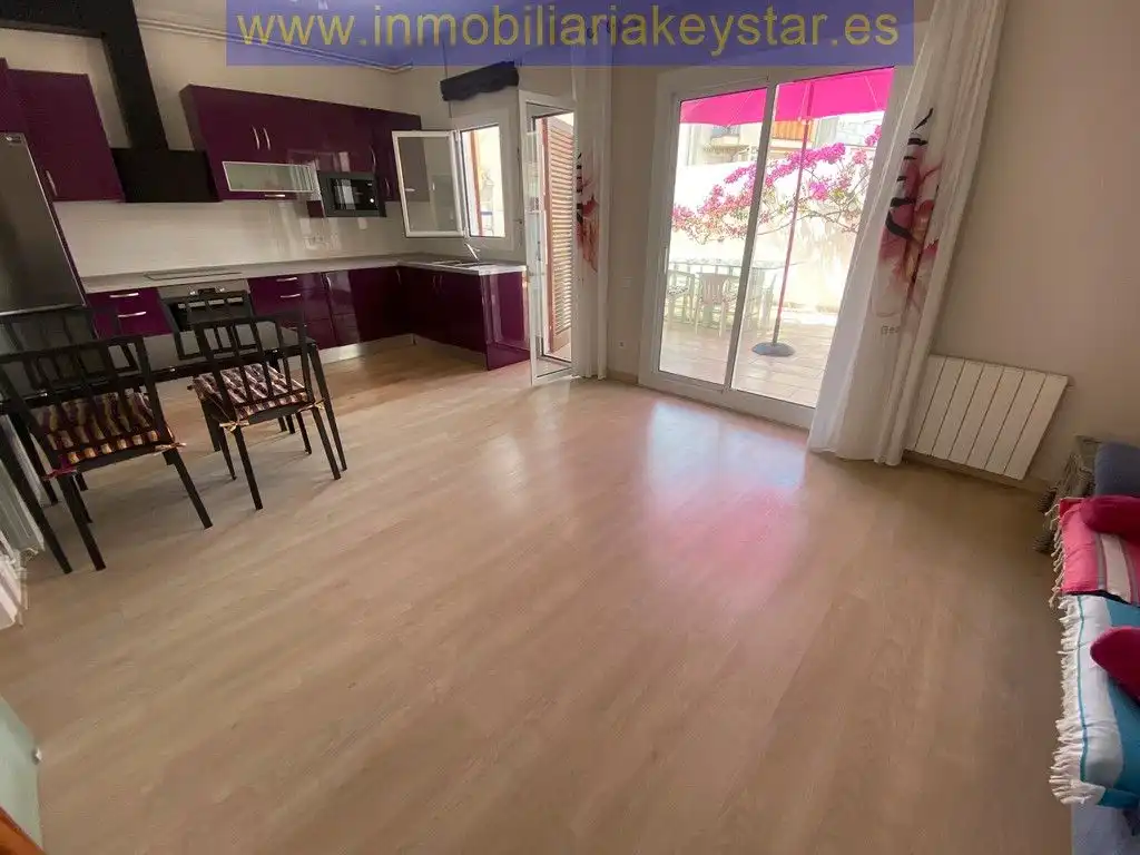 Planta baja de alquiler en Ametllers - Poble-Sec