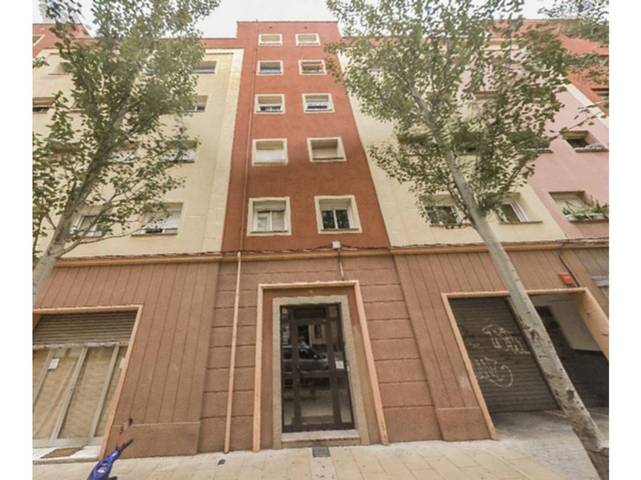 Local comercial en Venta en Calle de Travau en El Turó de la Peira