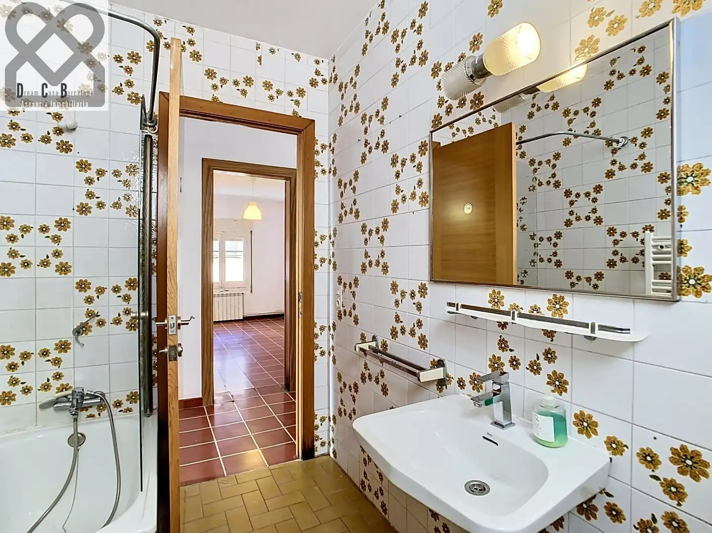 Baño de Casa o chalet en venta en Corbera de Llobregat con Calefacción, Jardín privado y Terraza