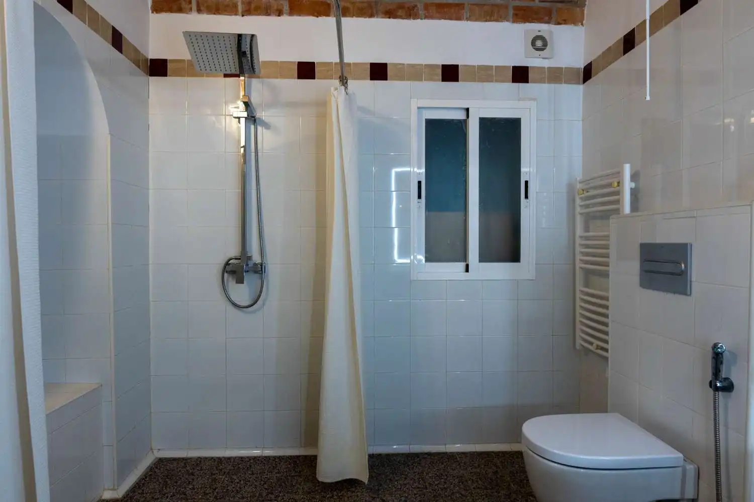 Bany de Finca rústica en venda en Lecrín amb Piscina