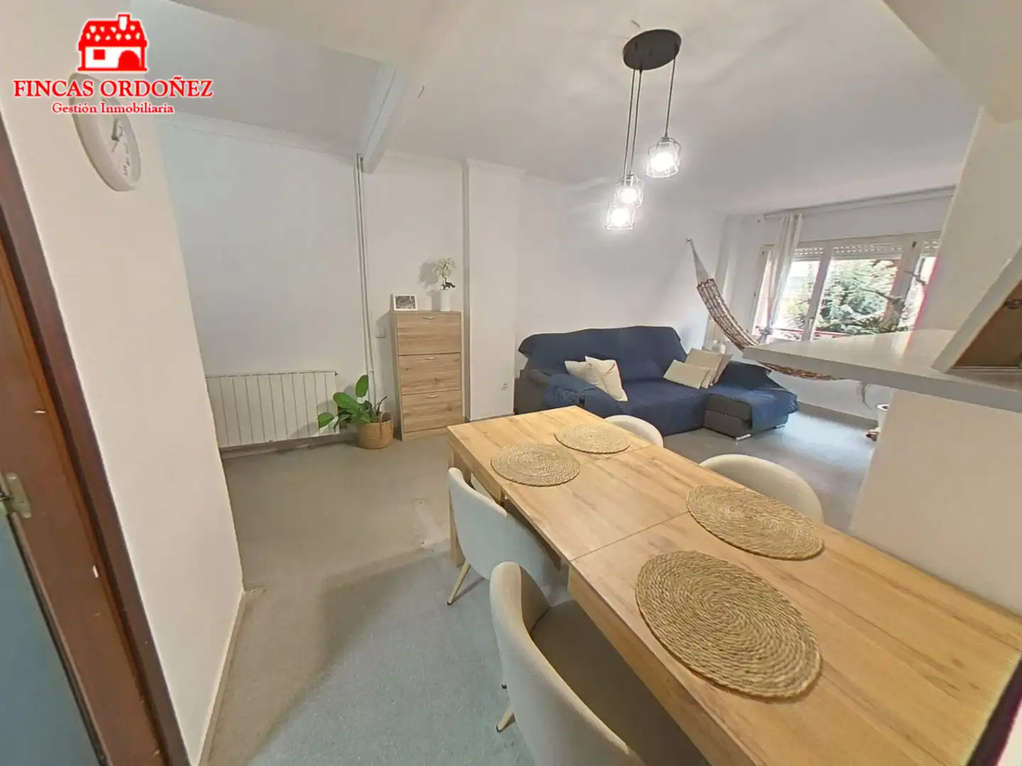 Sala de estar de Piso en venta en Sant Andreu de la Barca con Aire acondicionado, Calefacción y Terraza