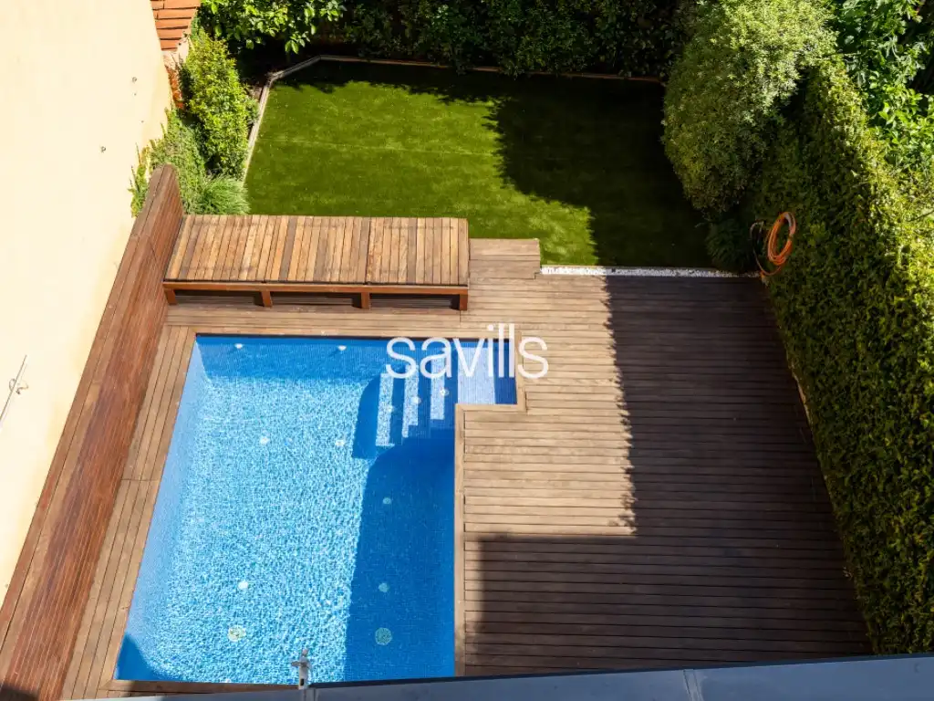 Schwimmbecken von Haus oder Chalet zur Miete in Barcelona mit Privatgarten und Schwimmbad