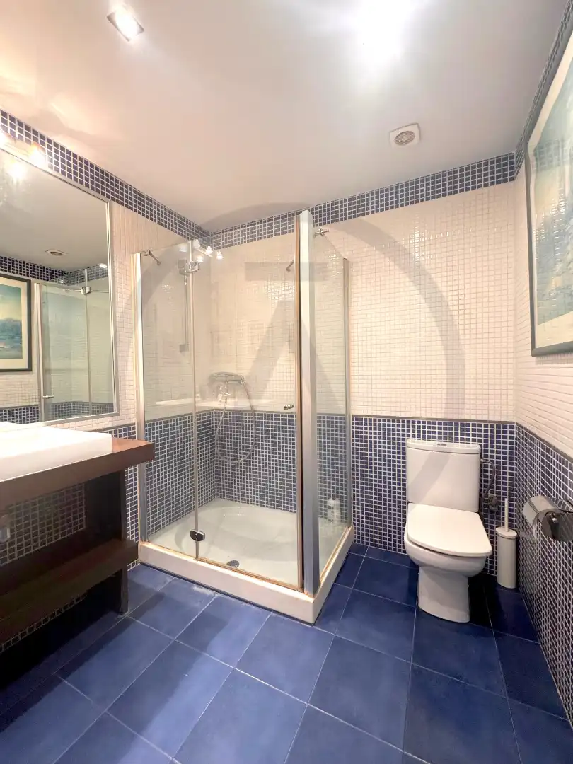 Badezimmer von Wohnung zum Verkauf in Matadepera mit Heizung, Parkett und Terrasse