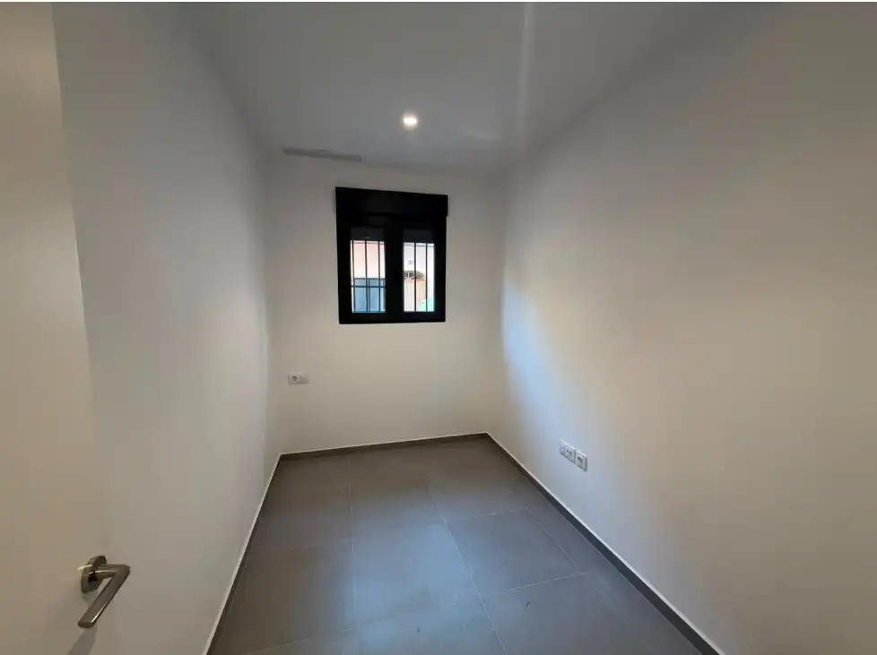 Planta baja en venta en Benaguasil con Horno