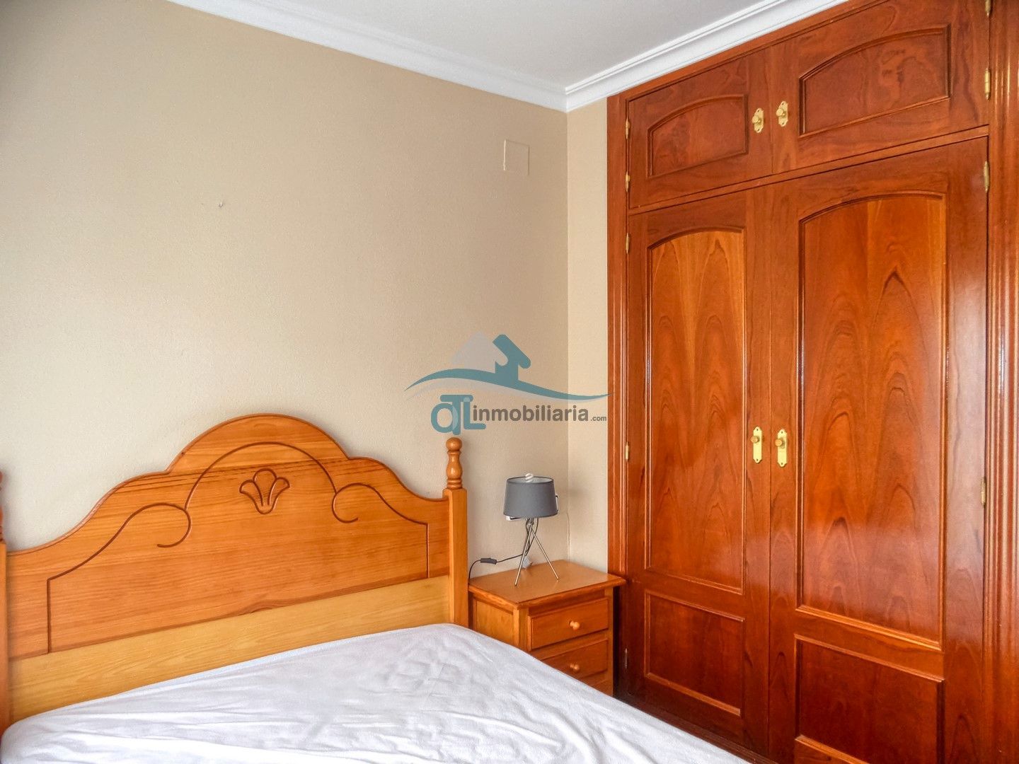Bedroom of Apartment to rent in Linares  with Air Conditioner, Furnished and Oven