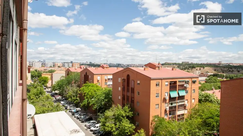 Vista exterior de Pis de lloguer en Madrid amb Aire condicionat, Calefacció i Moblat