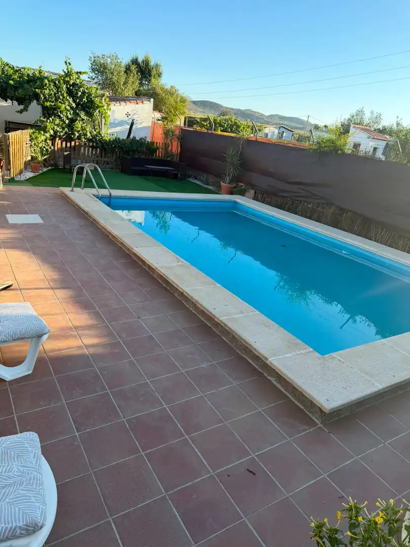 Piscina de Finca rústica en venda en Antequera amb Aire condicionat, Calefacció i Jardí privat