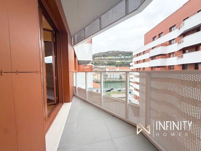 Terrassa de Pis de lloguer en Bilbao  amb Calefacció, Jardí privat i Terrassa