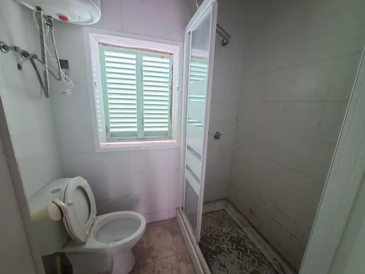 Bany de Apartament en venda en Madrid
