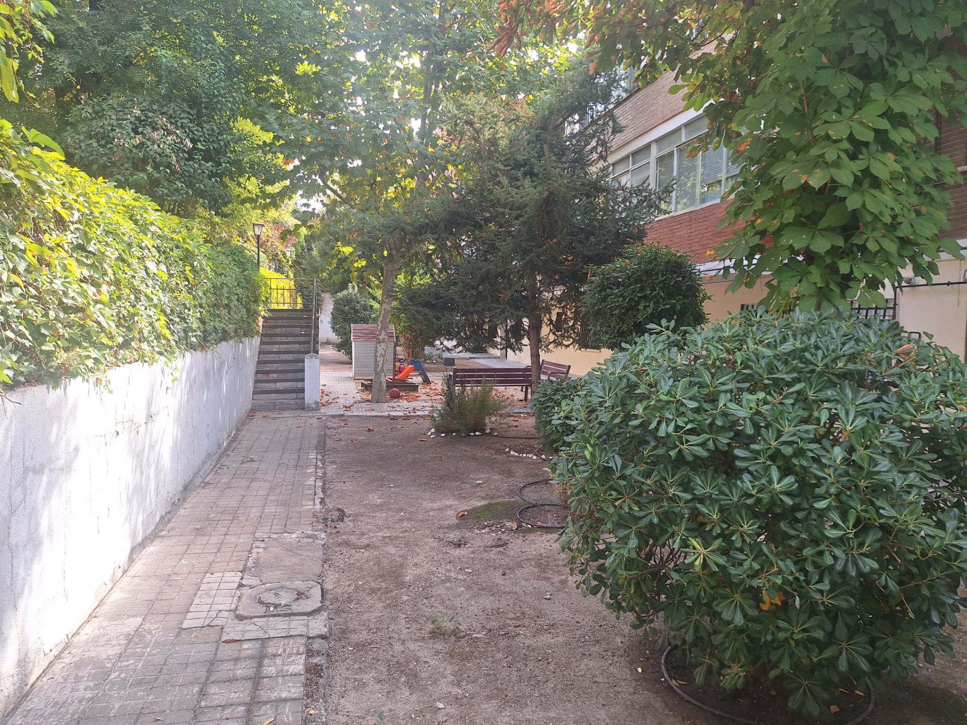 Garden of Flat for sale in  Madrid Capital  with Alarm