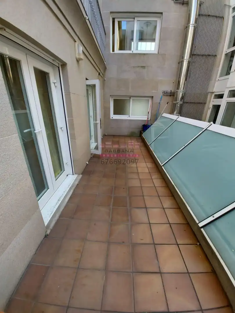 Flat for rent in Rúa de Urzáiz, Centro - Areal