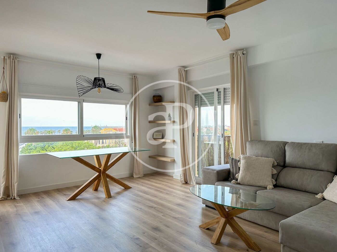 Flat to rent in C. de la Marina, El Cabanyal - El Canyamelar