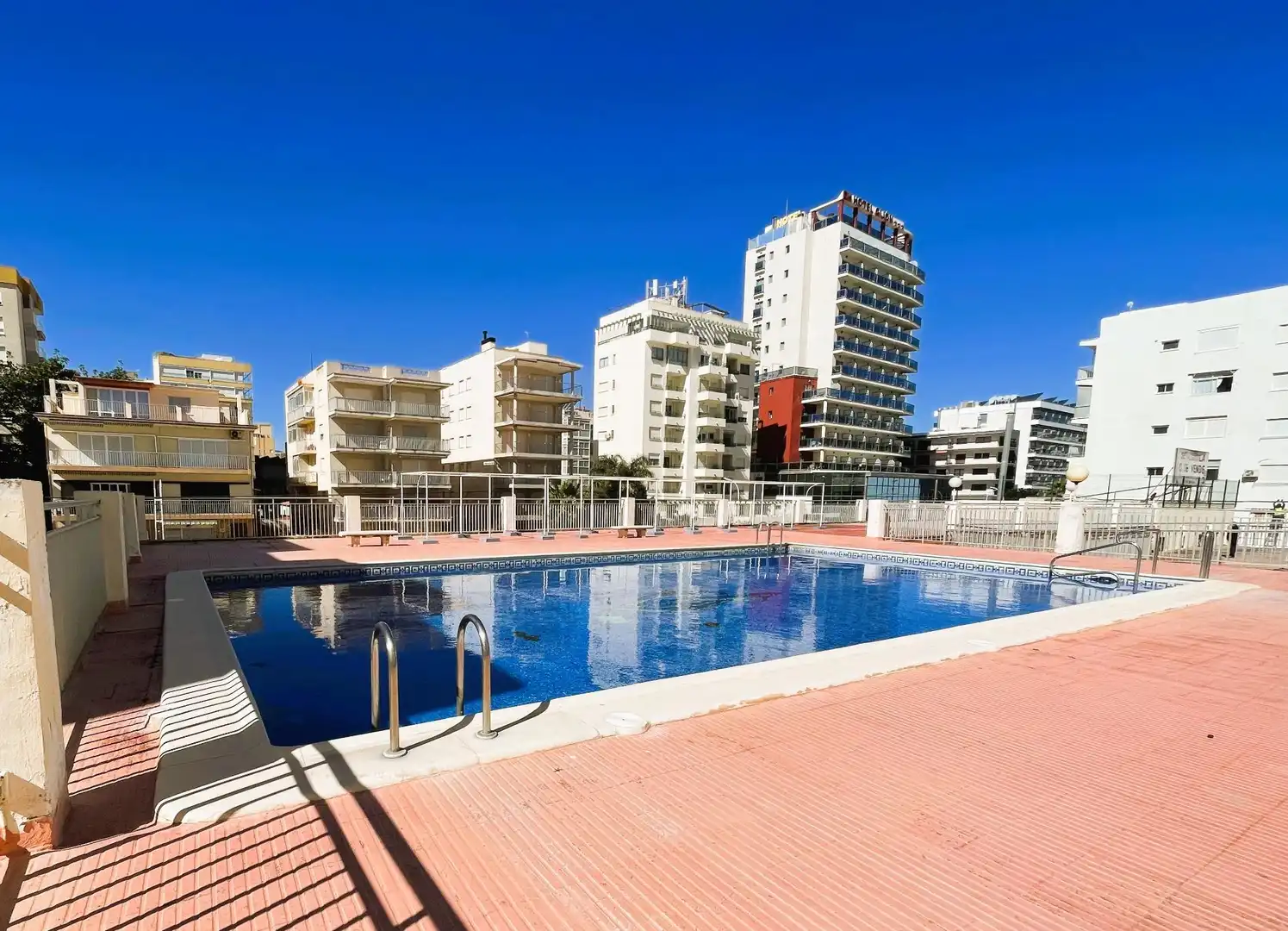 Apartments for rent in Paseo MARITIM NEPTU, 53, Playa de Gandia