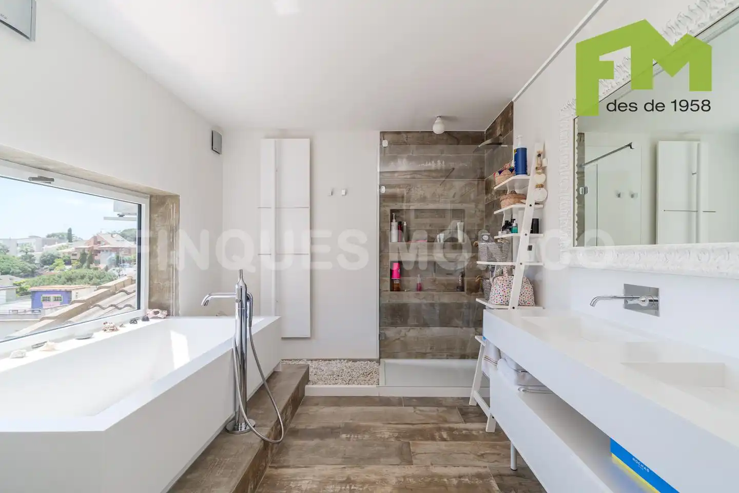 Baño de Casa o chalet en venta en El Masnou con Aire acondicionado, Calefacción y Jardín privado