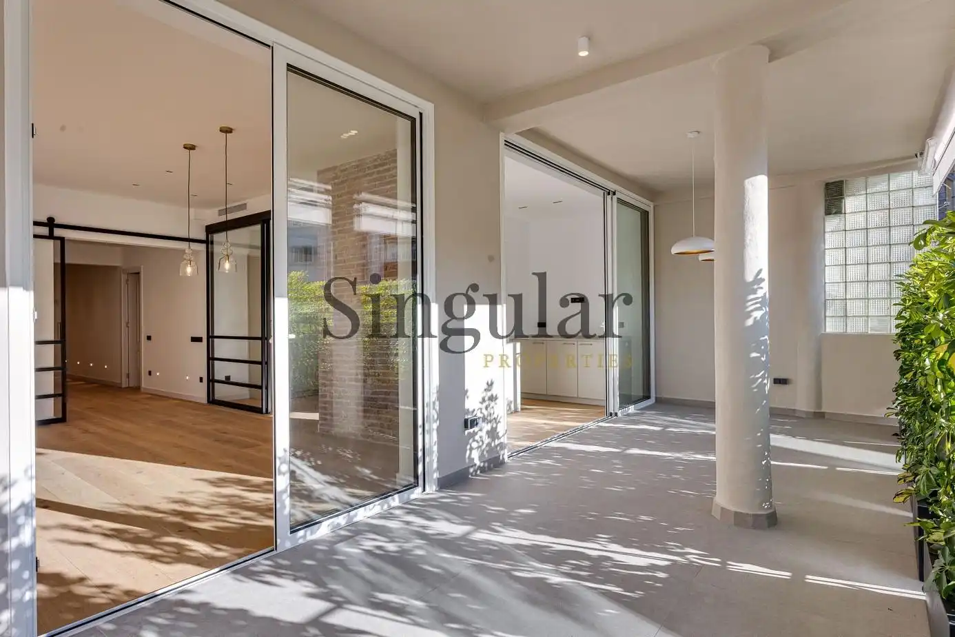 Piso en venta en  Barcelona Capital con Aire acondicionado, Terraza y Trastero