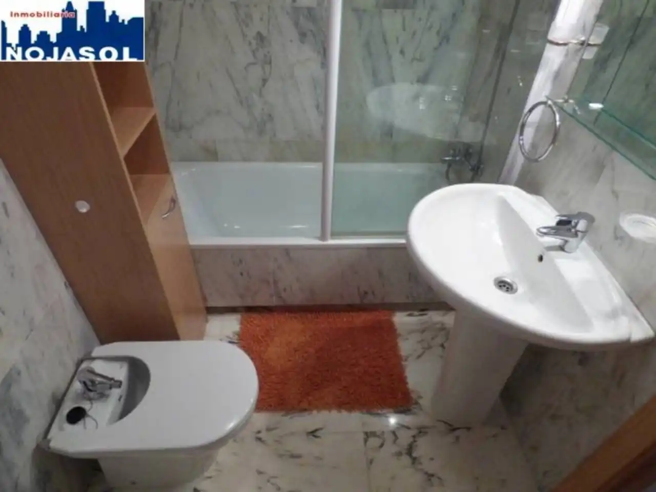 Bany de Àtic de lloguer en Noja amb Calefacció, Terrassa i Moblat