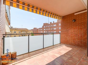 Flat with lift for sale in Carrer de la Mare de Déu dels Dolors