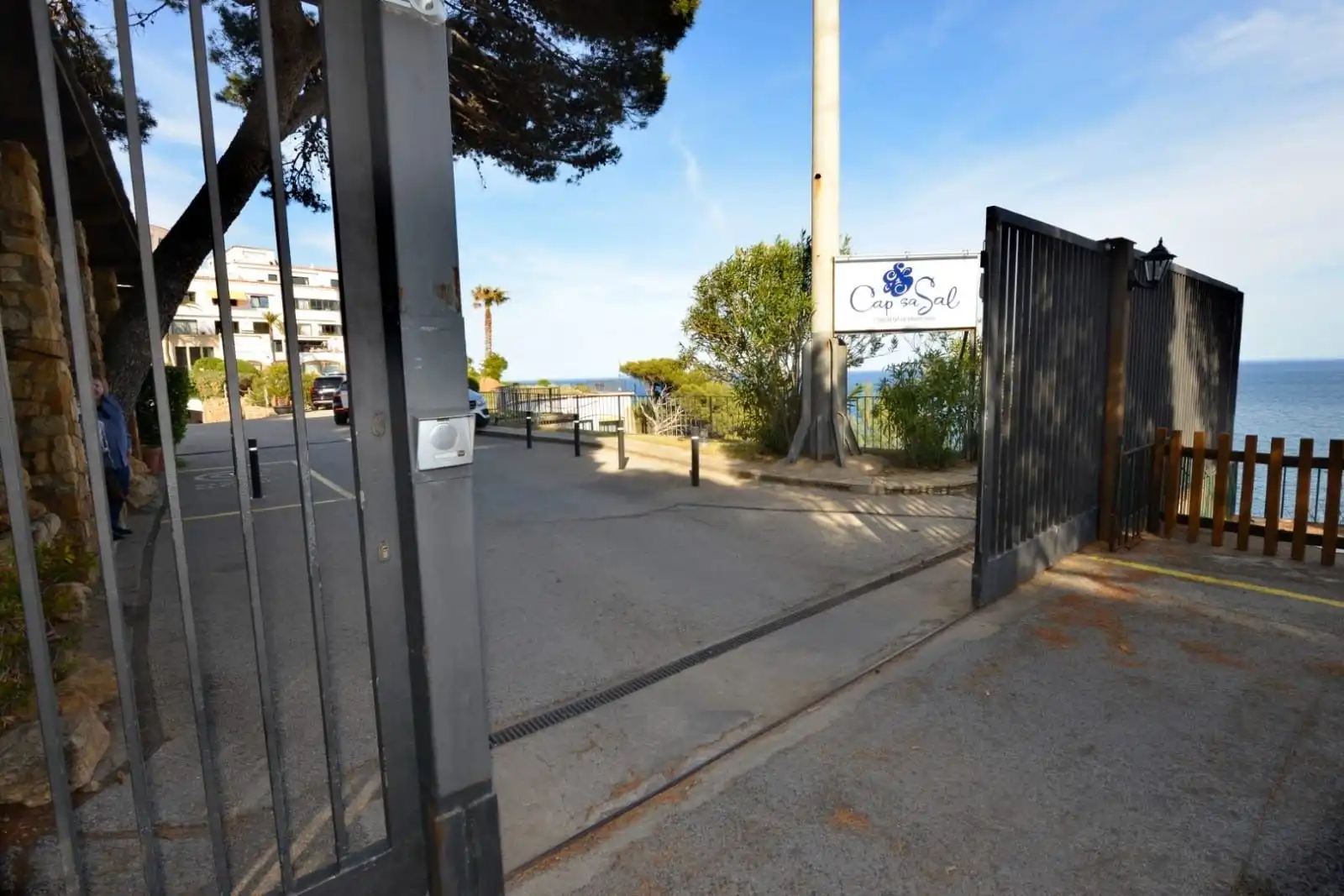 Apartments for sale in Begur  with Private garden and Community pool