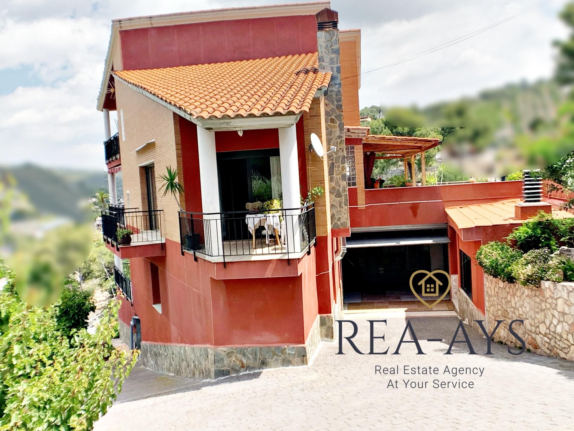 Exterior view of House or chalet for sale in Vallirana  with Heating, Private garden and Terrace